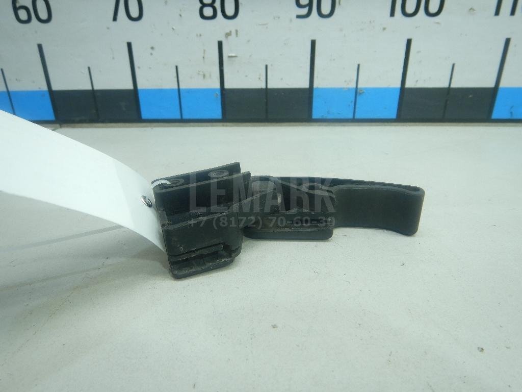 Ручка открывания капота