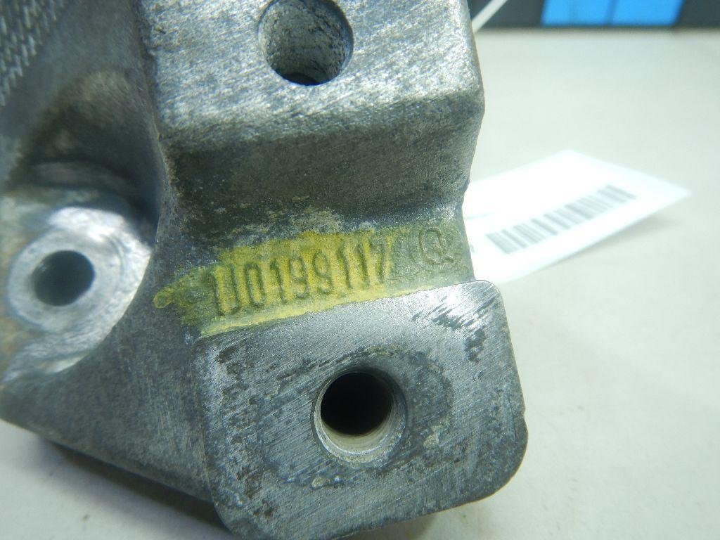 Кронштейн КПП левый для  Audi A3 [8PA] Sportback 2004-2013