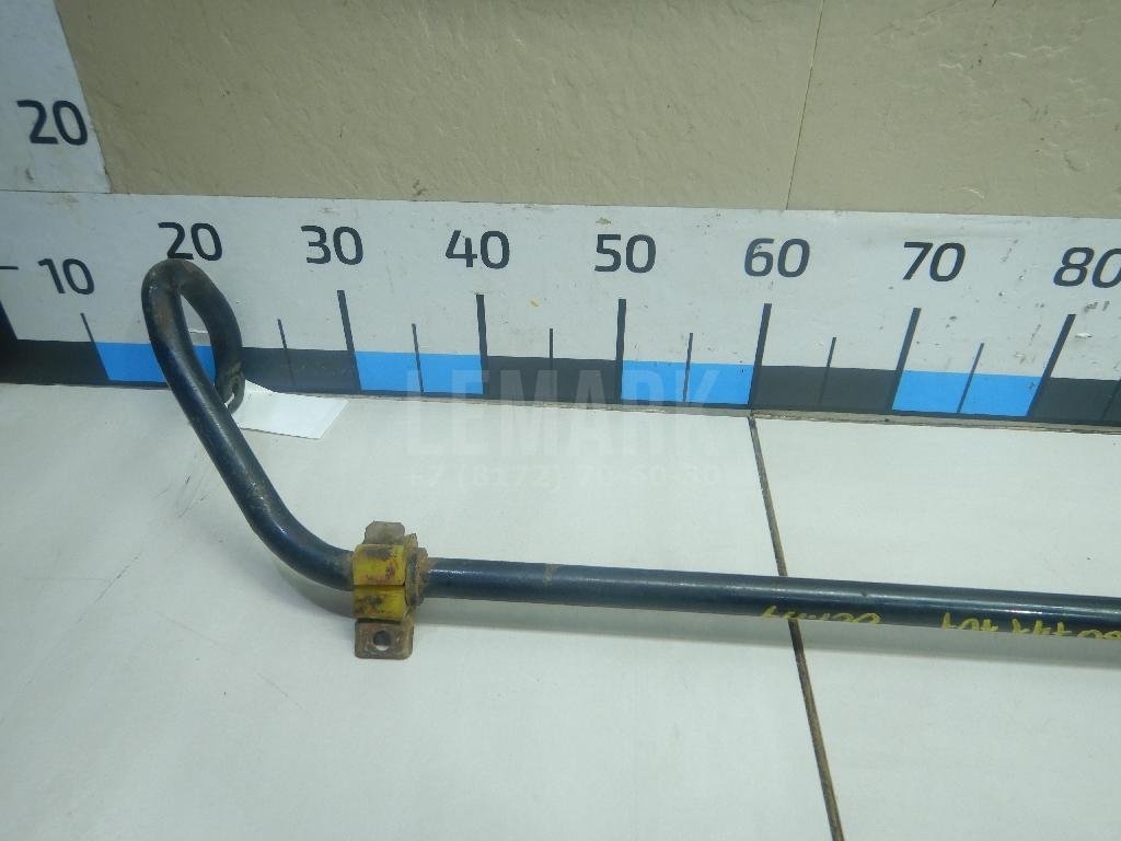 Стабилизатор передний