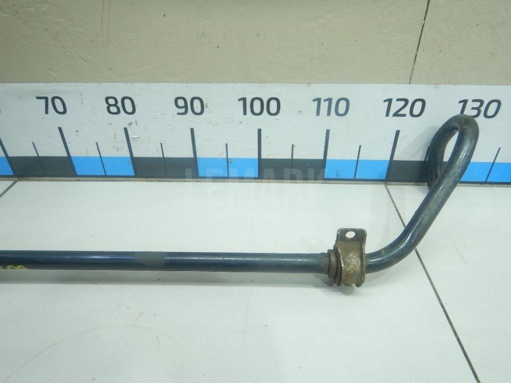 Стабилизатор передний