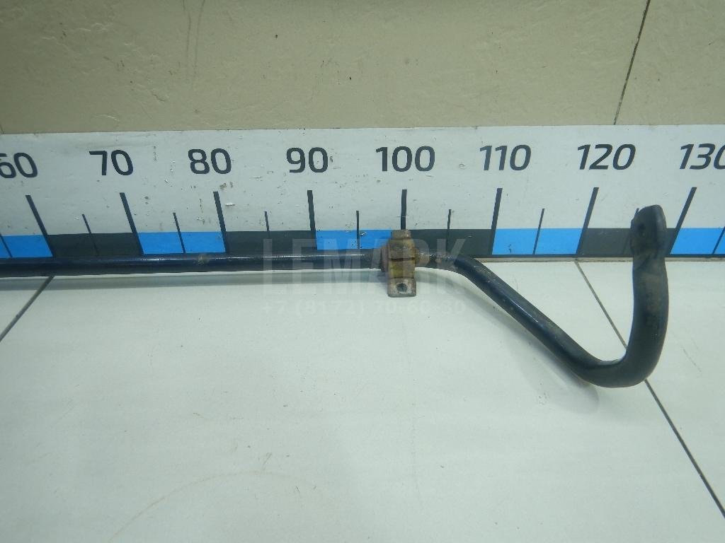 Стабилизатор передний