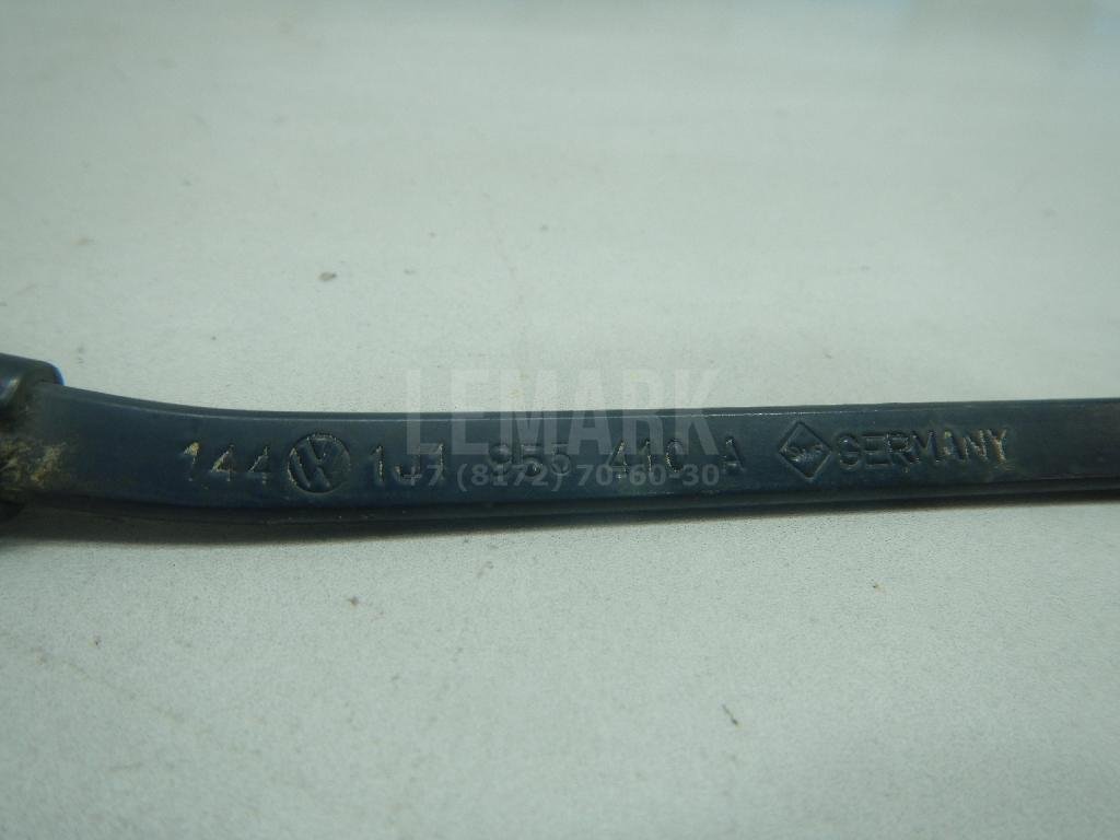 Поводок стеклоочистителя передний правый