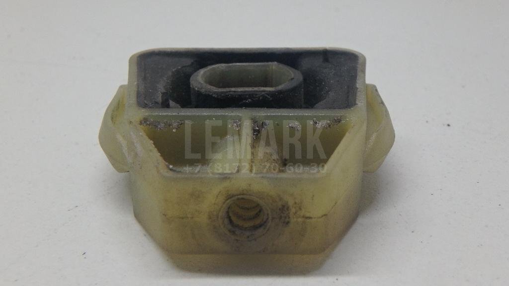 Кронштейн радиатора