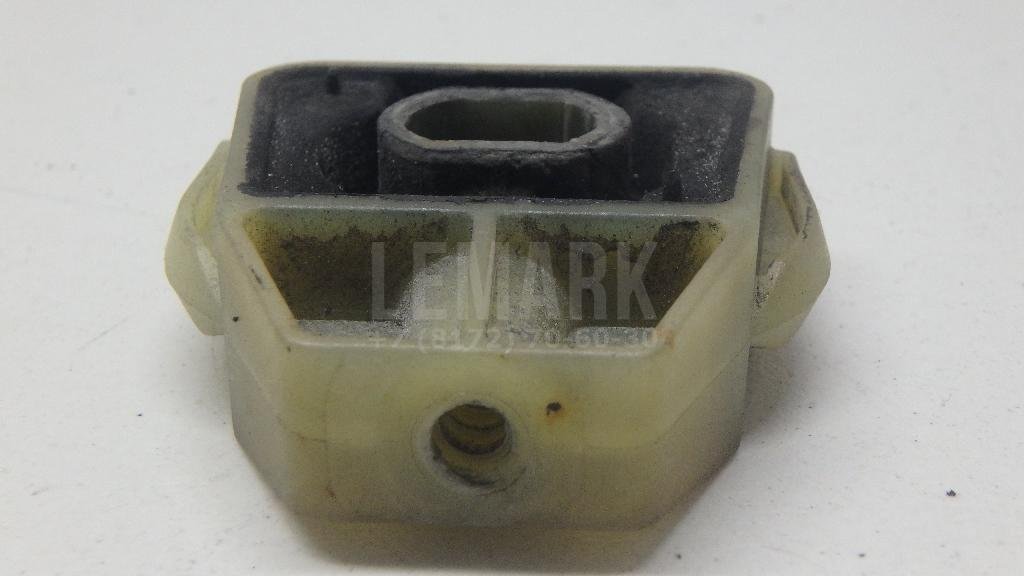 Кронштейн радиатора