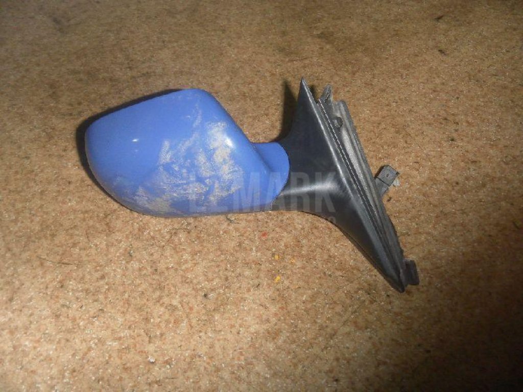 Зеркало правое электрическое