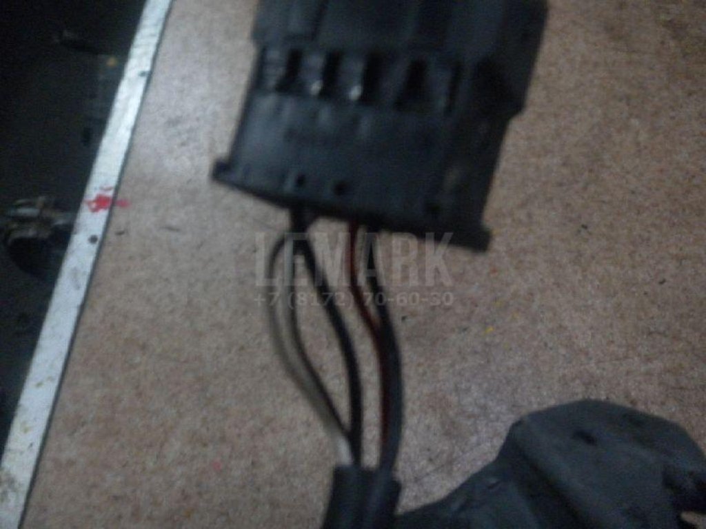 Зеркало правое электрическое