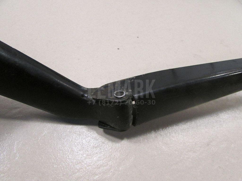 Поводок стеклоочистителя передний правый