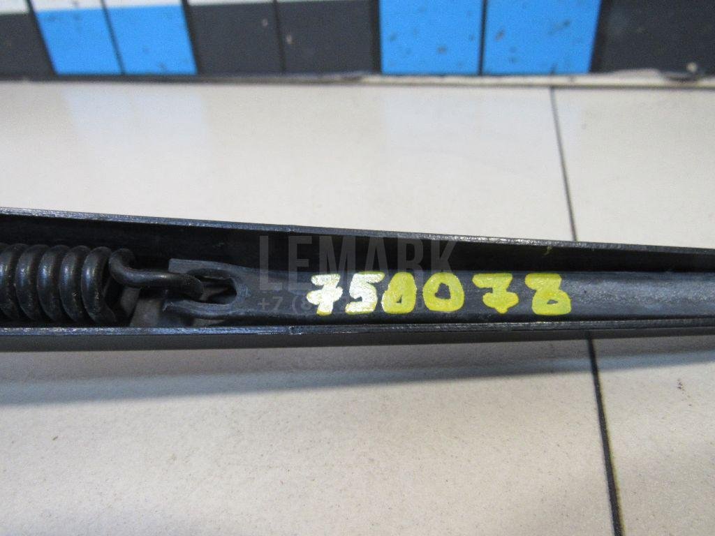 Поводок стеклоочистителя передний правый