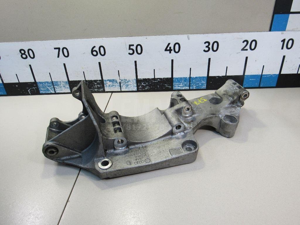 Кронштейн генератора