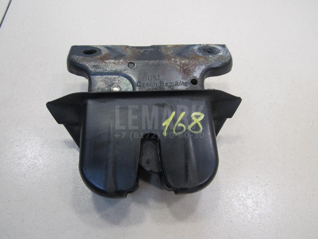 Замок багажника