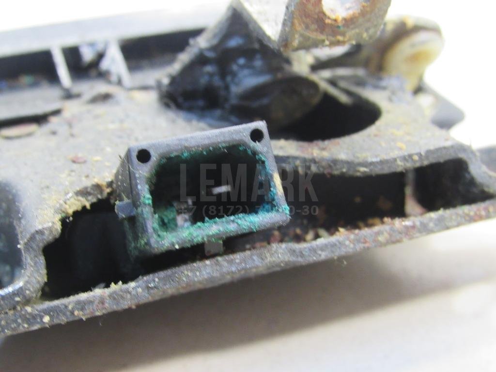 Замок багажника