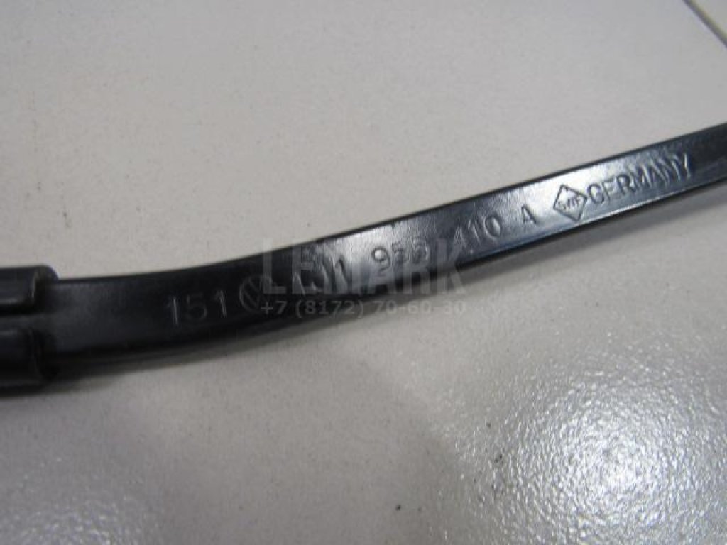 Поводок стеклоочистителя передний правый