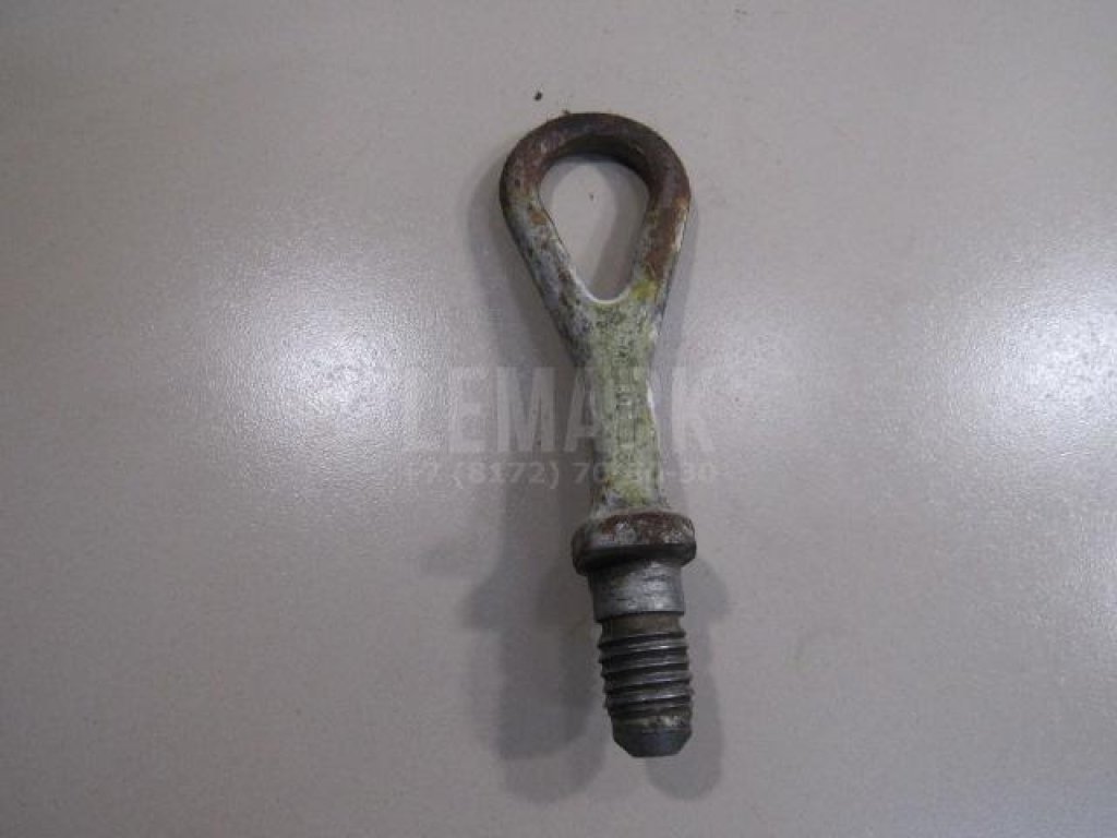 Крюк буксировочный