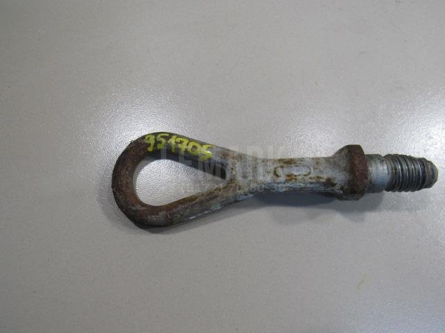 Крюк буксировочный