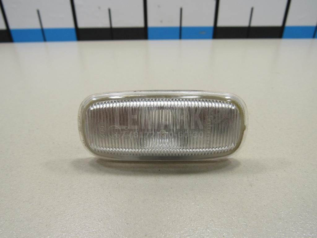 Повторитель на крыло белый