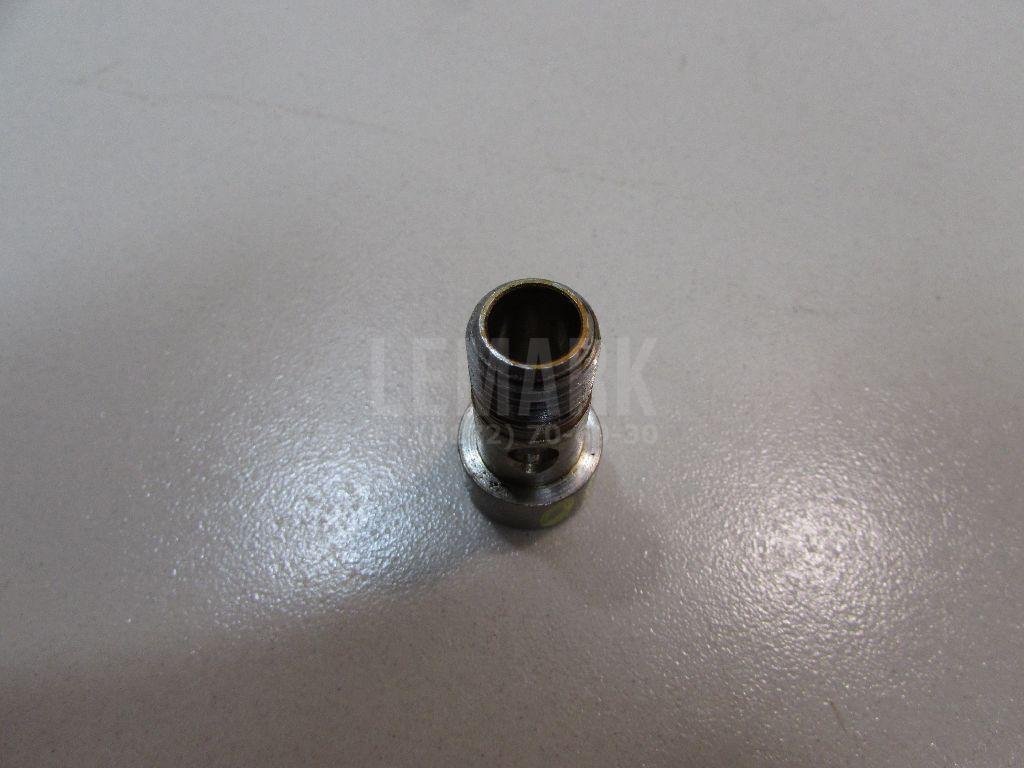 Болт турбокомпрессора (турбины)