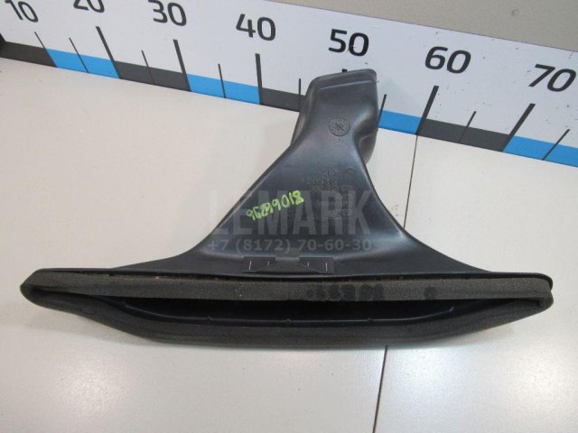 Воздуховод отопителя