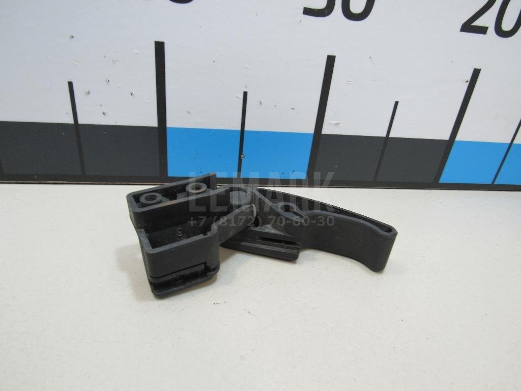 Ручка открывания капота