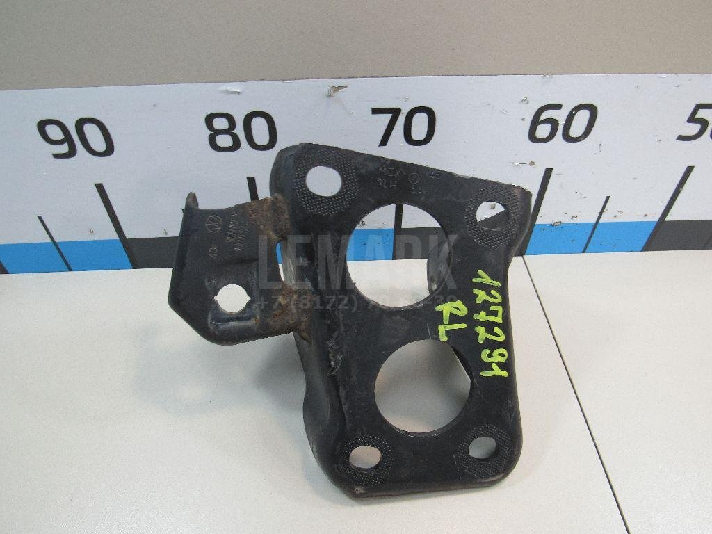 Кронштейн задней балки