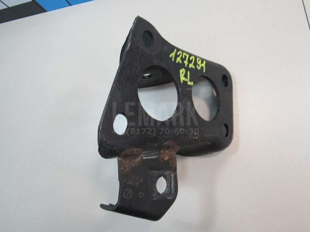 Кронштейн задней балки