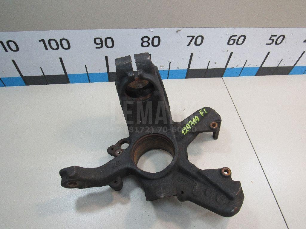 Кулак поворотный передний левый