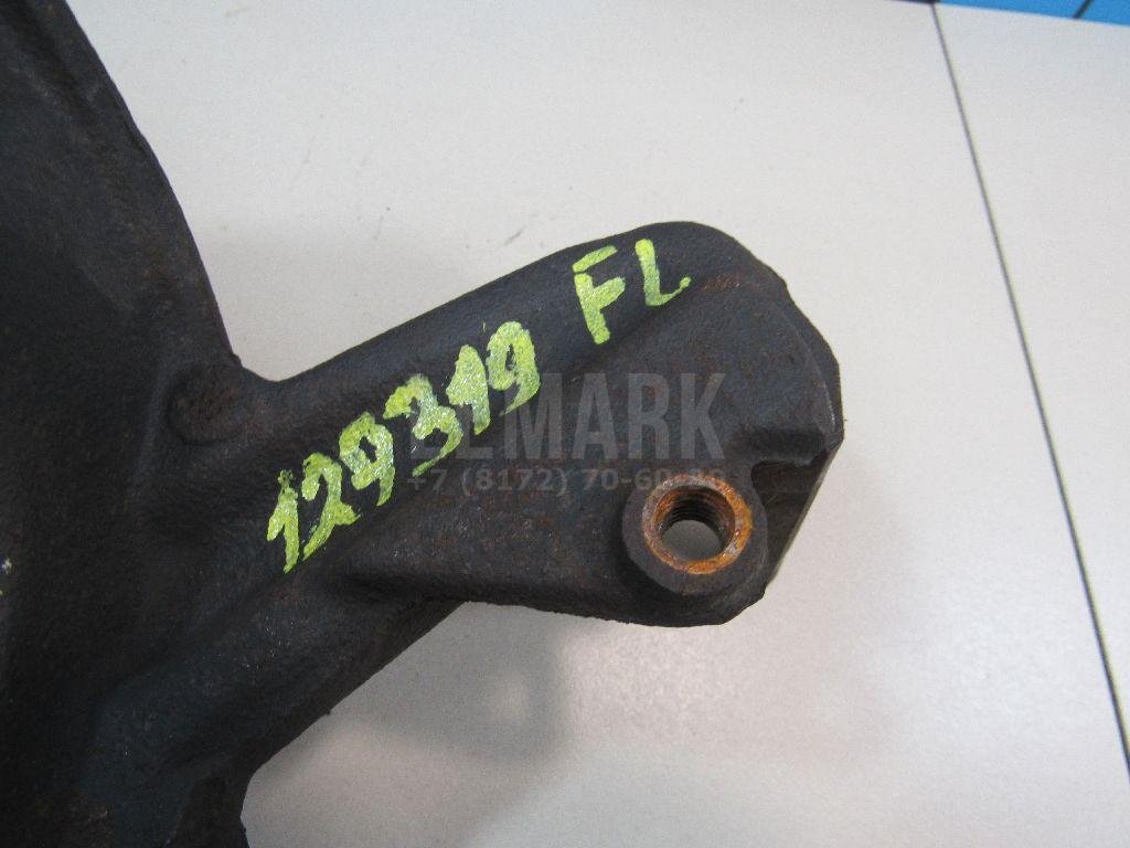 Кулак поворотный передний левый