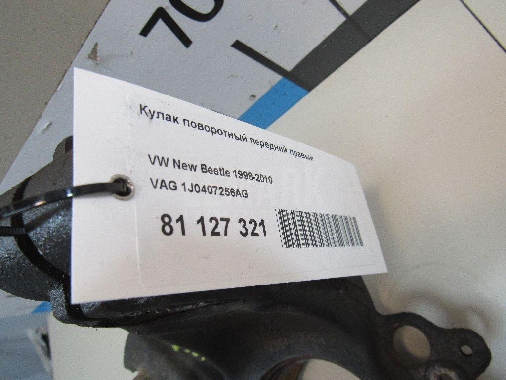 Кулак поворотный передний правый