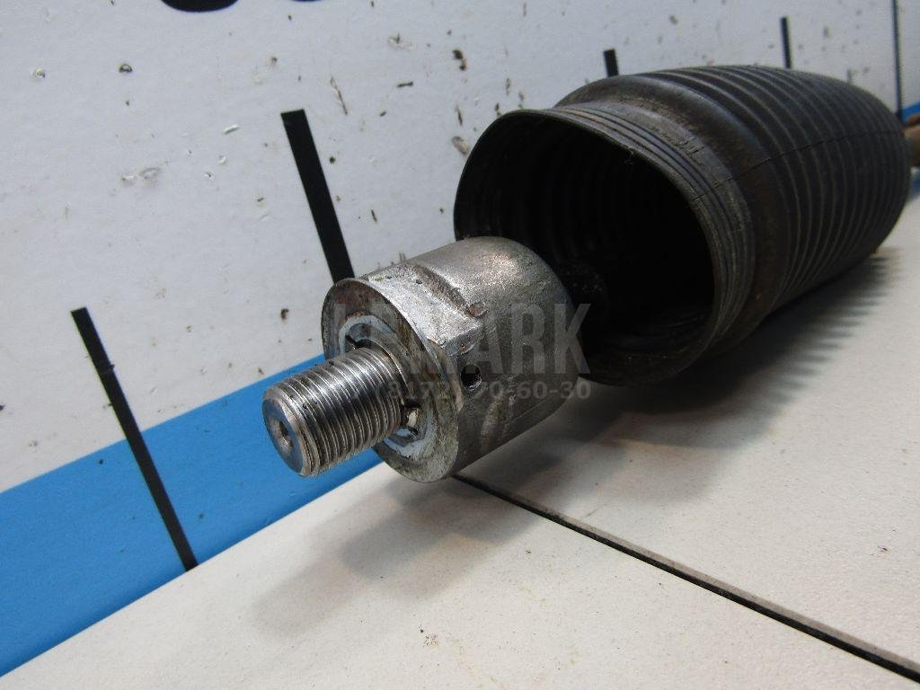 Тяга рулевая левая в сборе