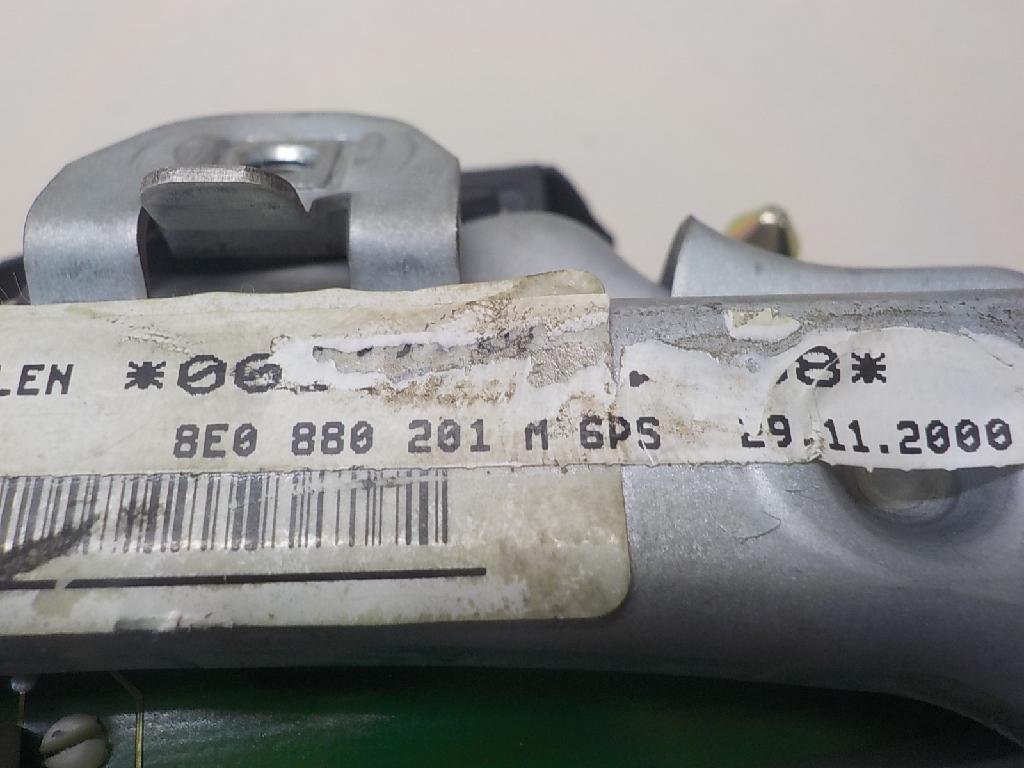 Подушка безопасности в рулевое колесо