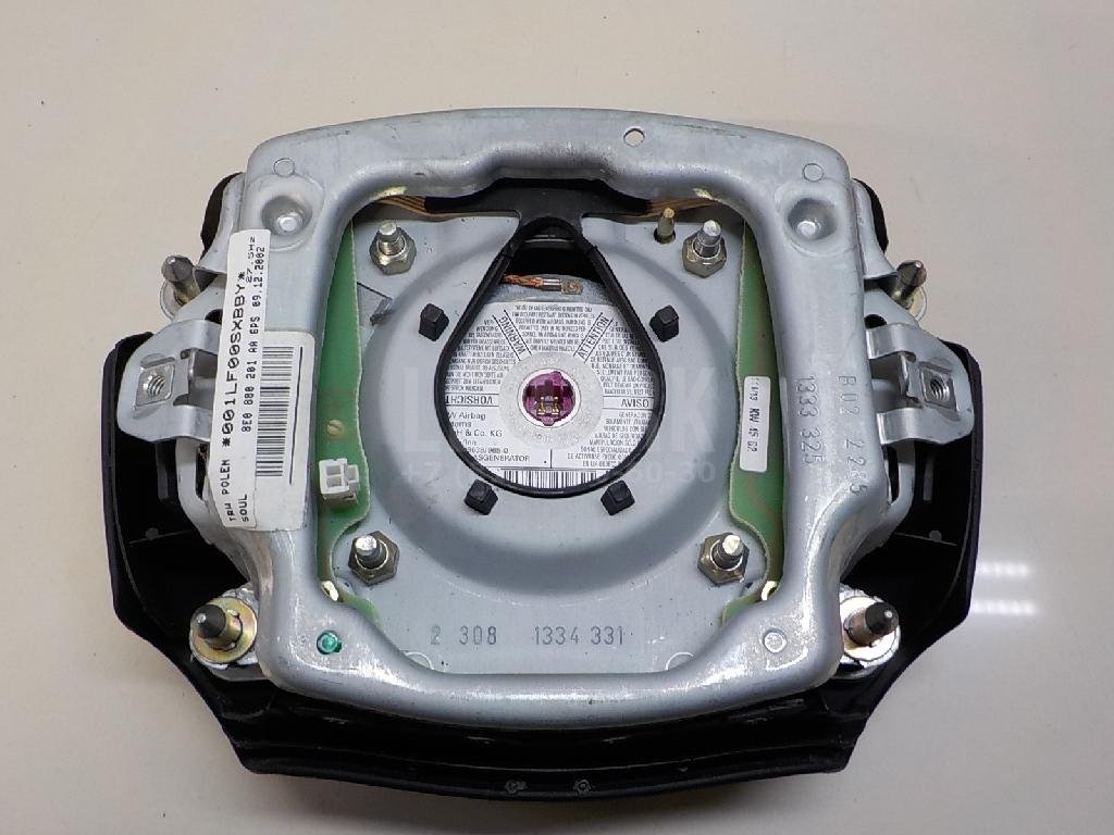 Подушка безопасности в рулевое колесо