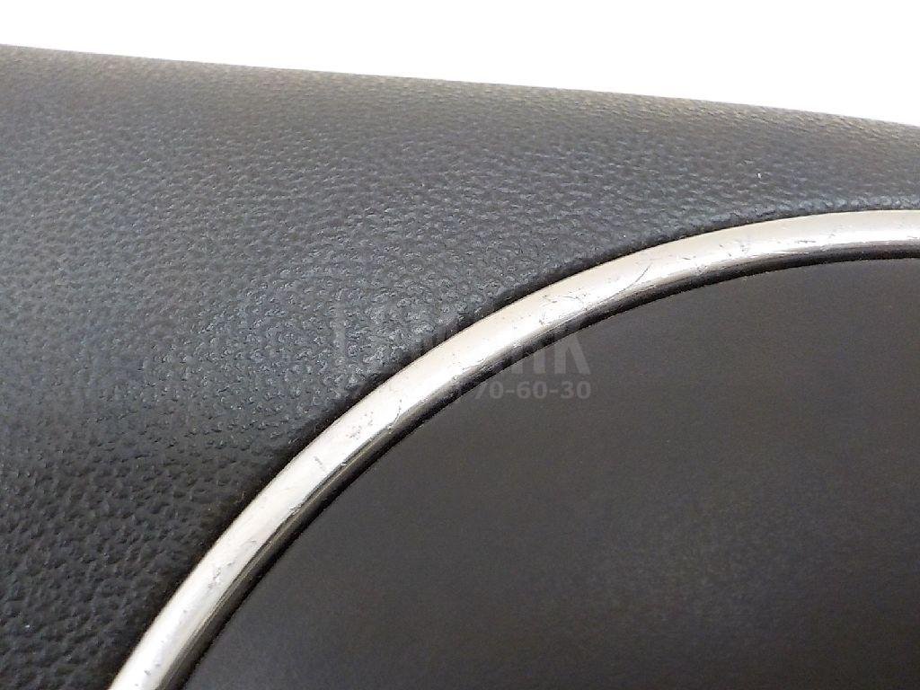 Подушка безопасности в рулевое колесо