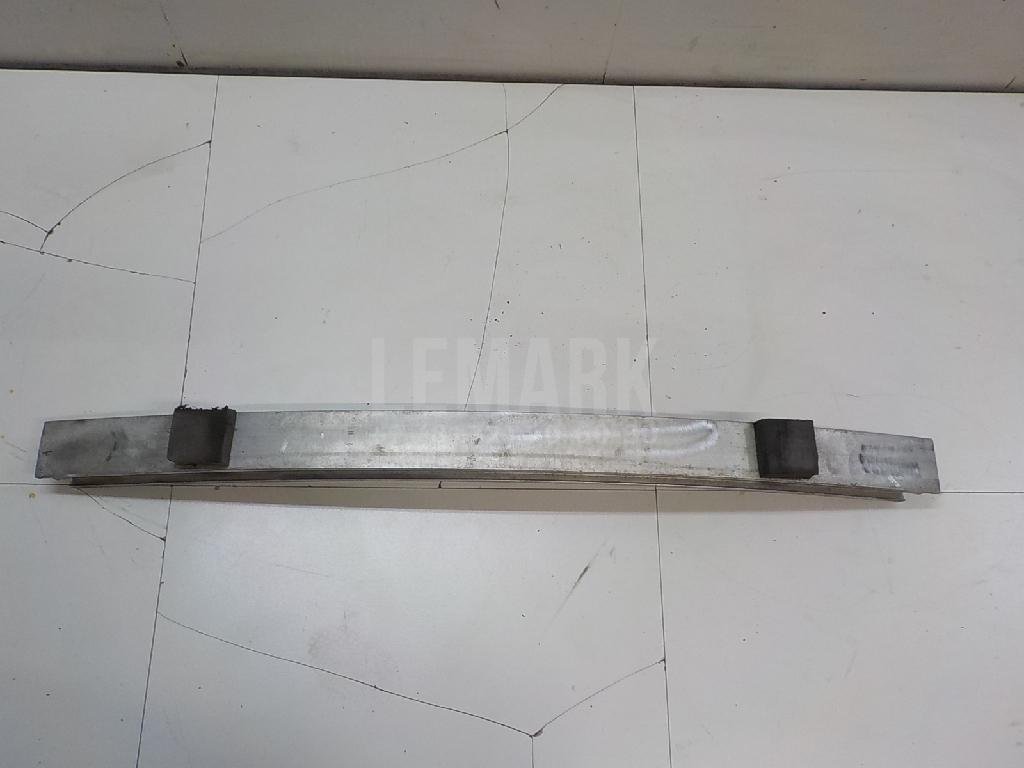 Усилитель переднего бампера