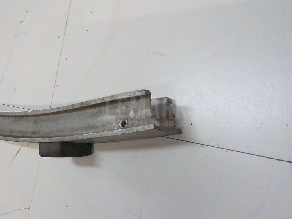 Усилитель переднего бампера