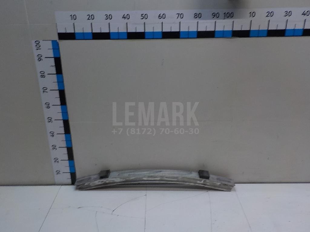 Усилитель переднего бампера