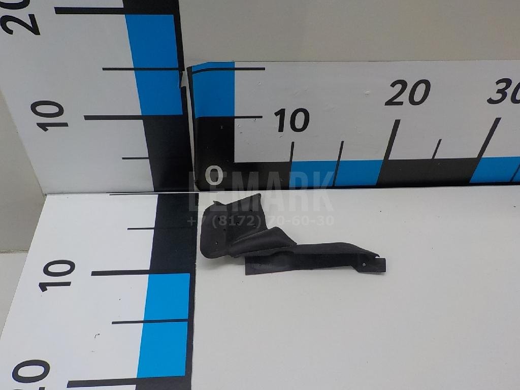 Уплотнитель (внутри) для  Audi A4 [B6] 2000-2004