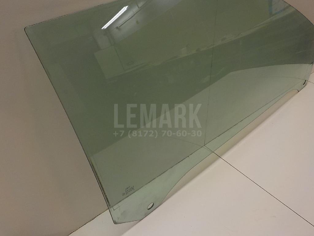 Стекло двери передней правой