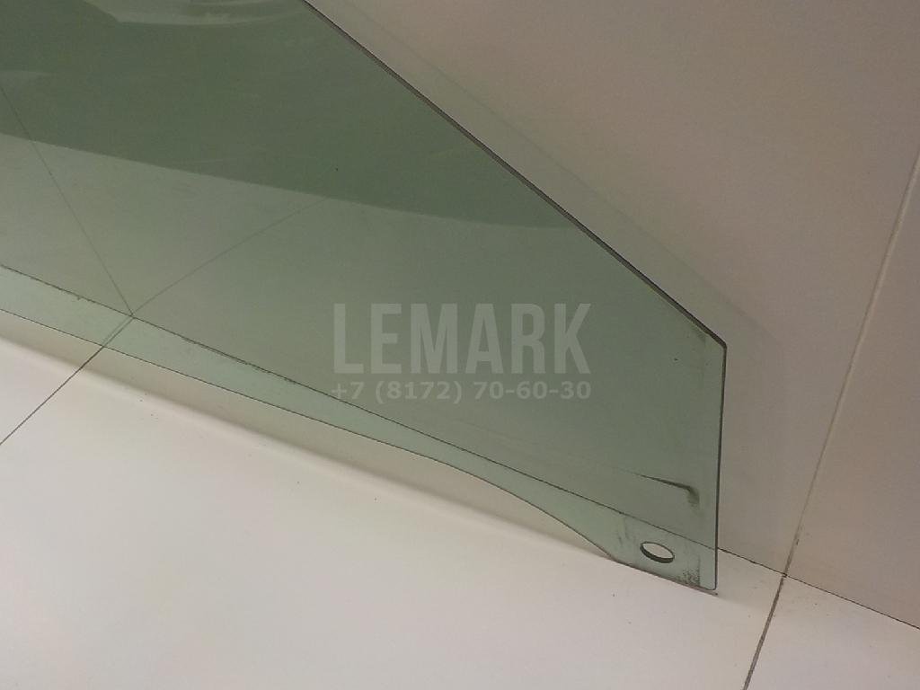 Стекло двери передней правой