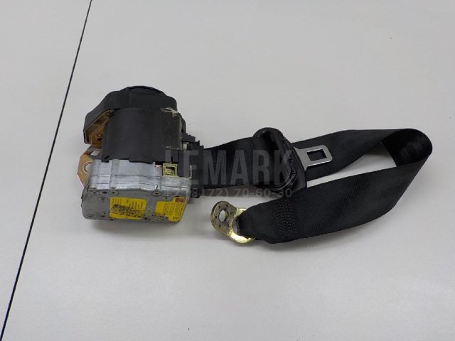 Ремень безопасности