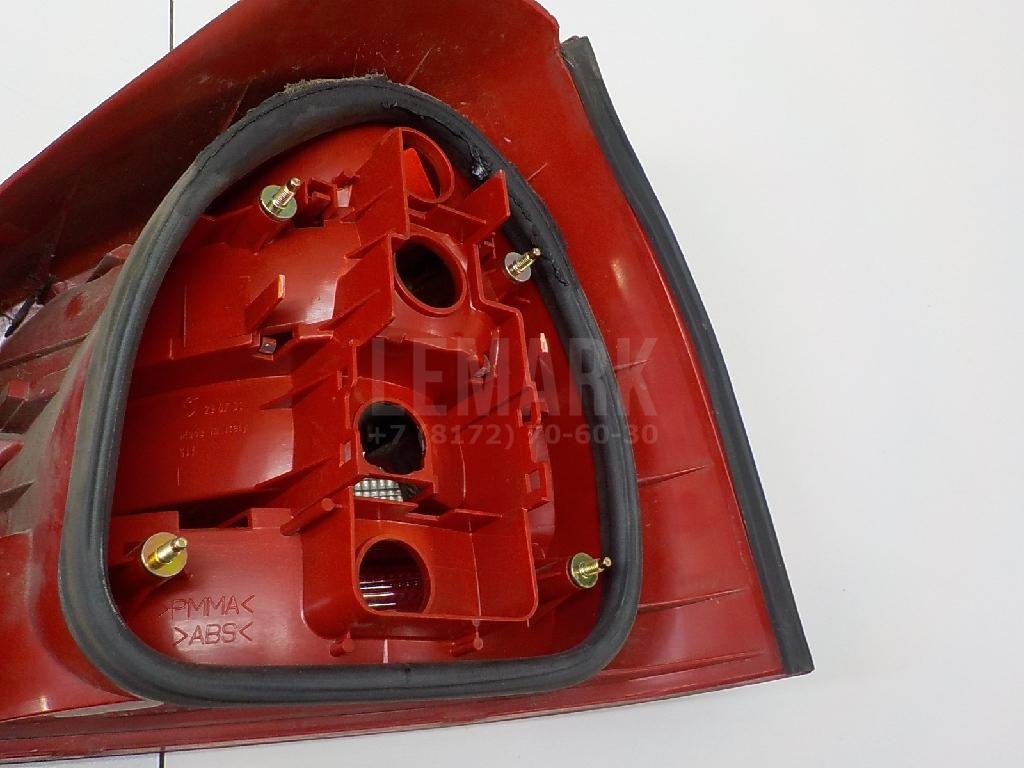 Фонарь задний левый