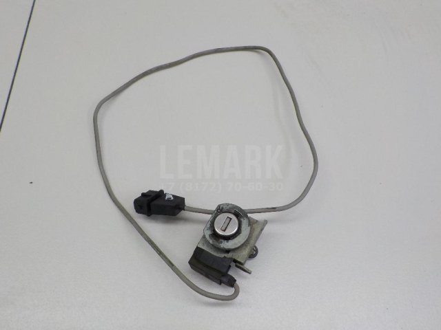 Вставка замка двери прав.