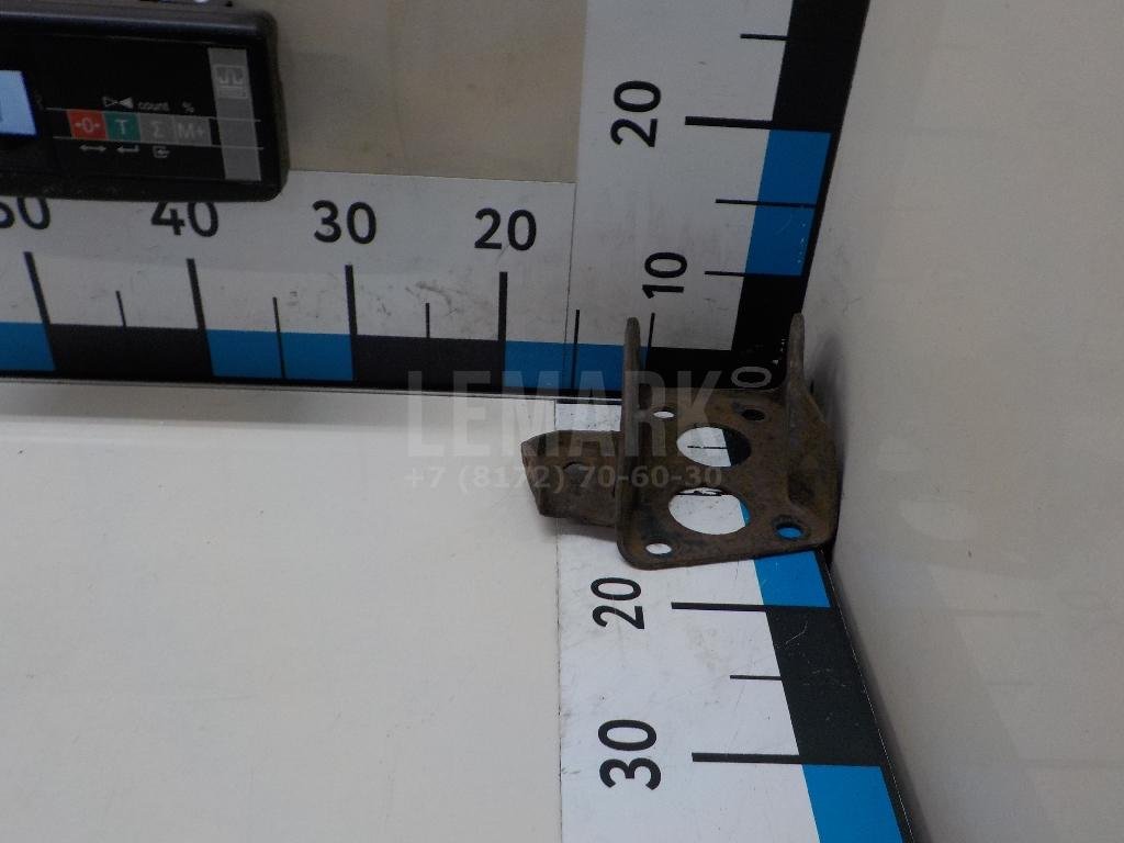 Кронштейн задней балки