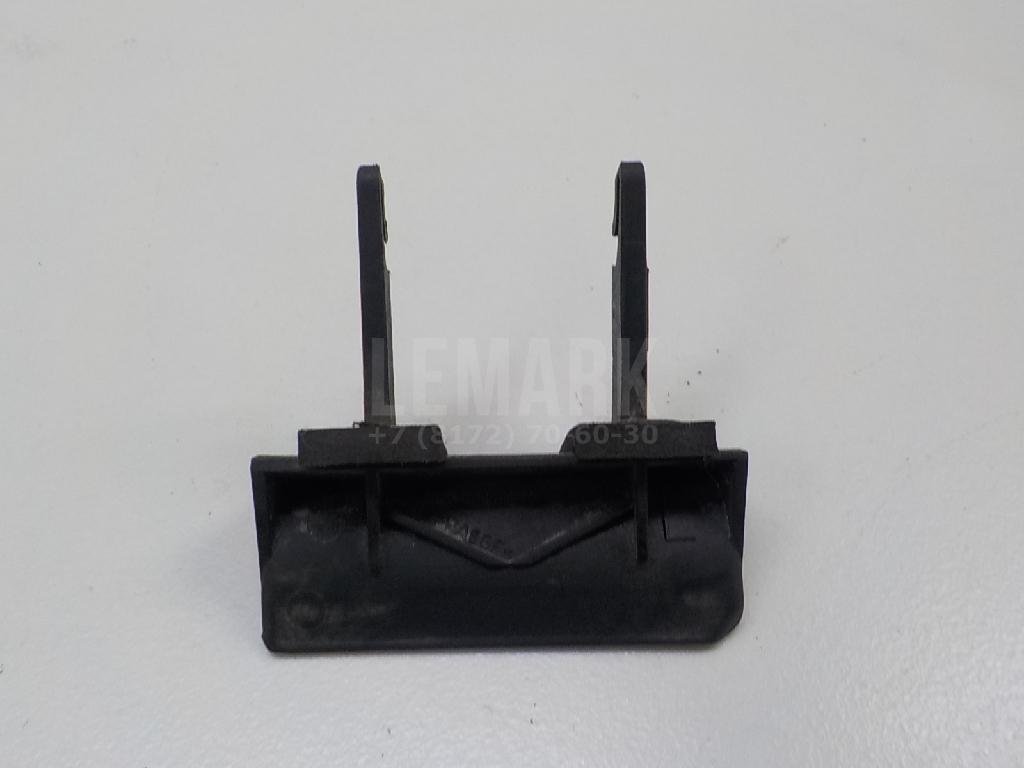 Ручка двери багажника наружная левая