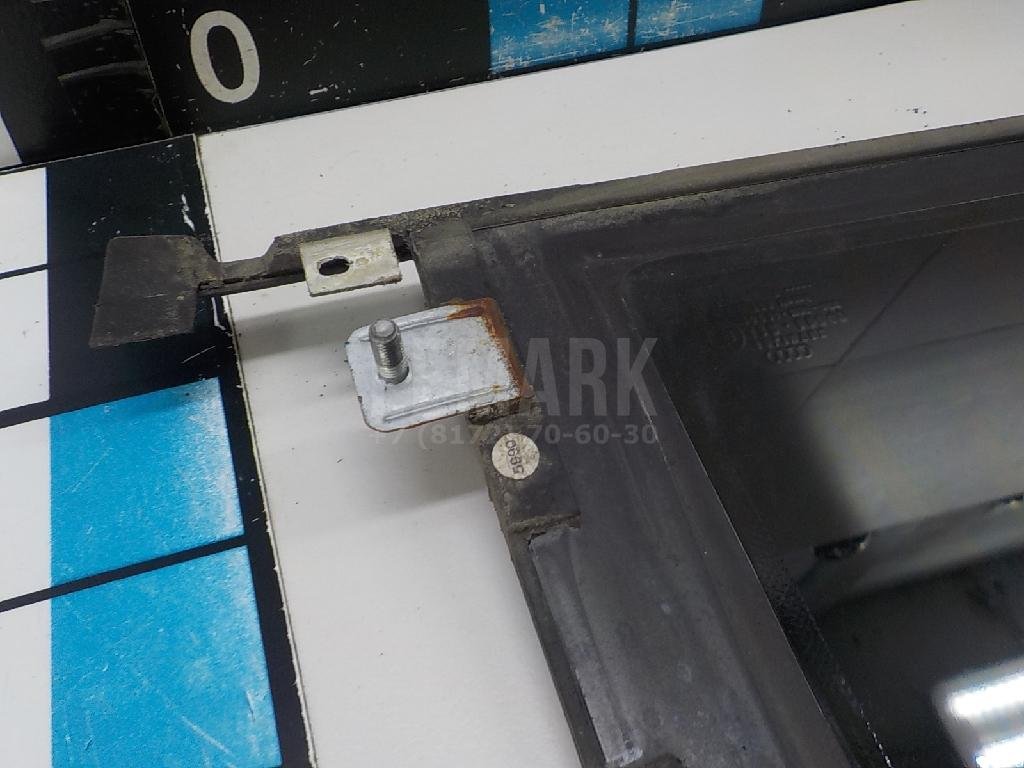 Стекло кузовное открывающееся (форточка) левое