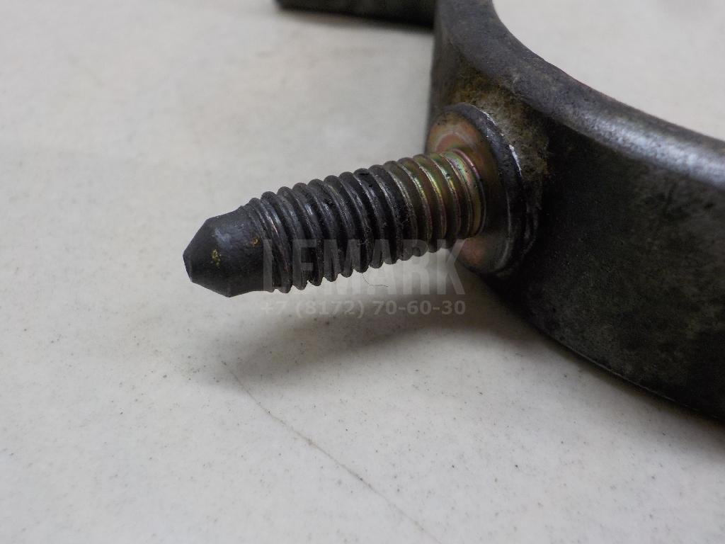 Крепеж рулевой рейки