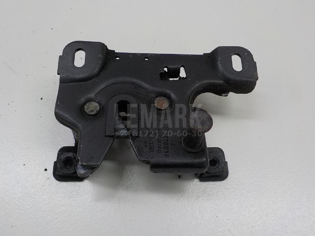 Замок капота