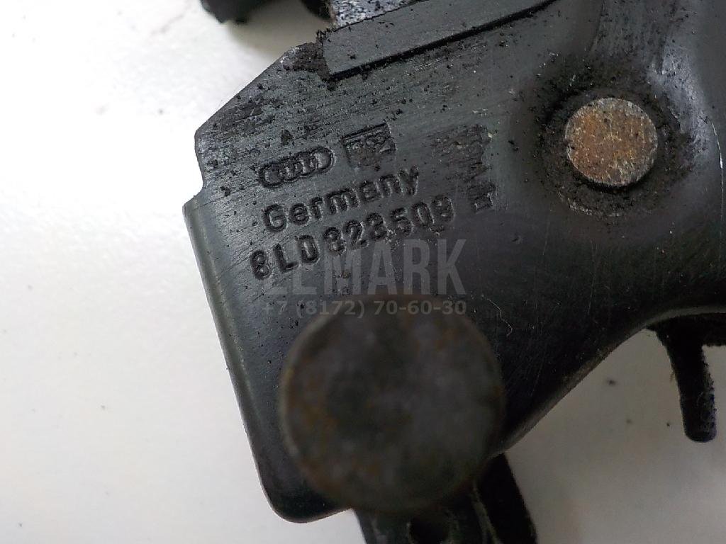 Замок капота