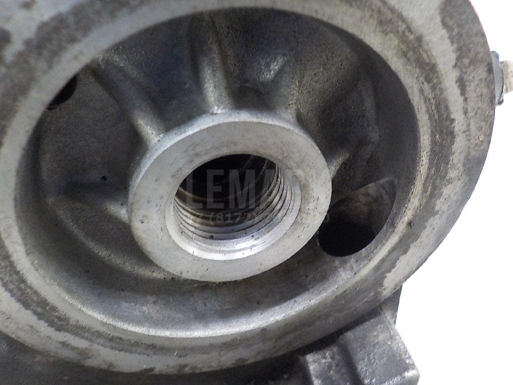 Кронштейн масляного фильтра