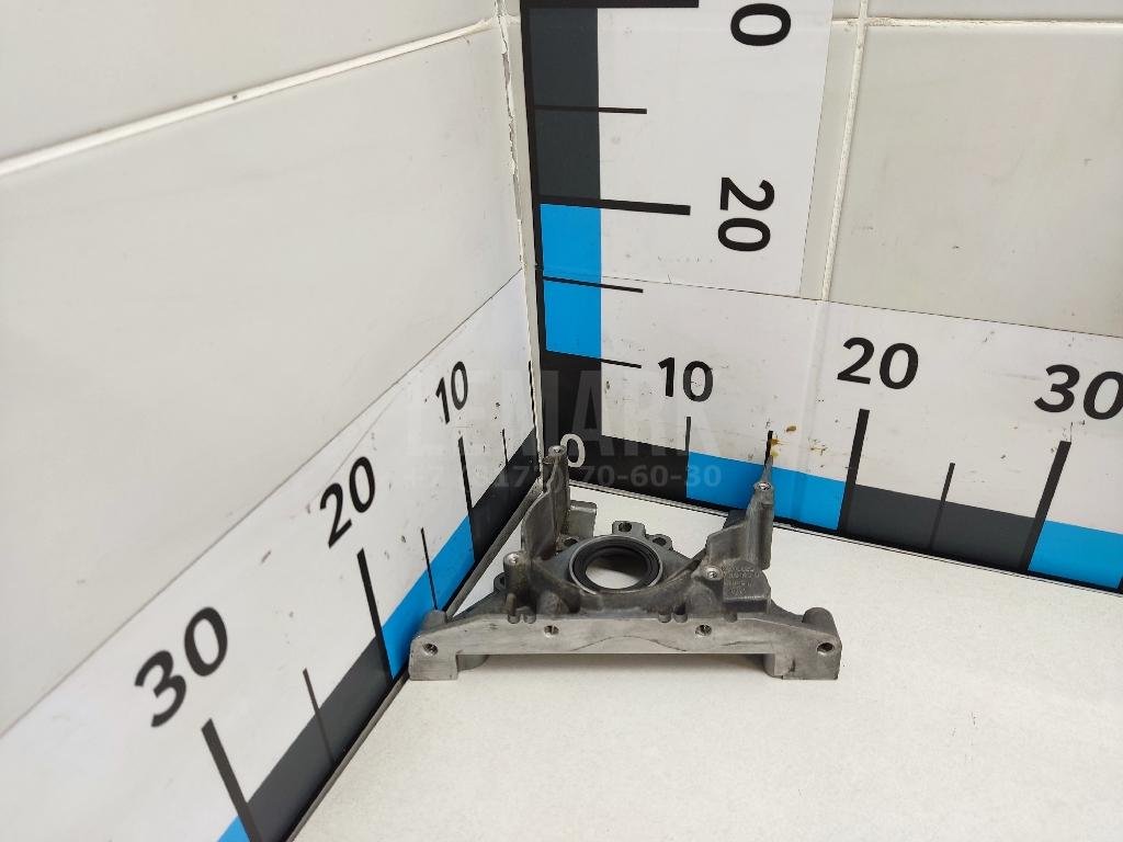 Крышка двигателя передняя