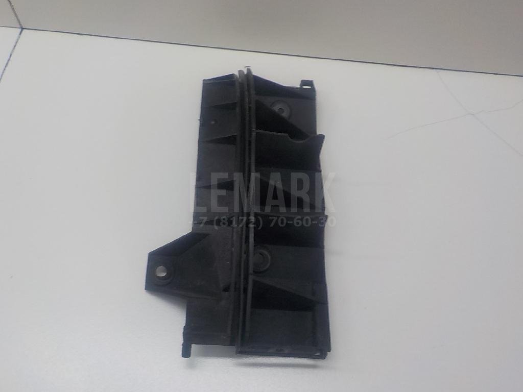 Направляющая заднего бампера левая