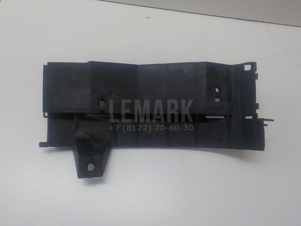 Направляющая заднего бампера левая